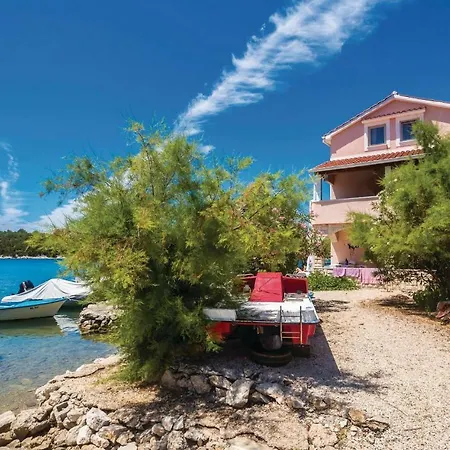 1 Bedroom Lovely In *