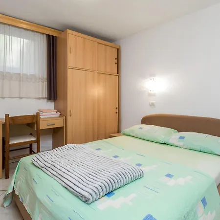 Apartamento 1 Bedroom Lovely In